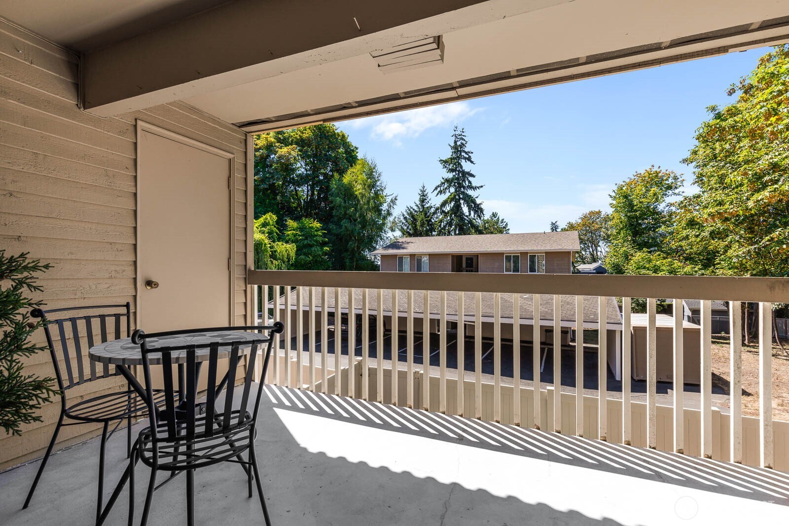 725 9th Avenue 201 Property Photo 28