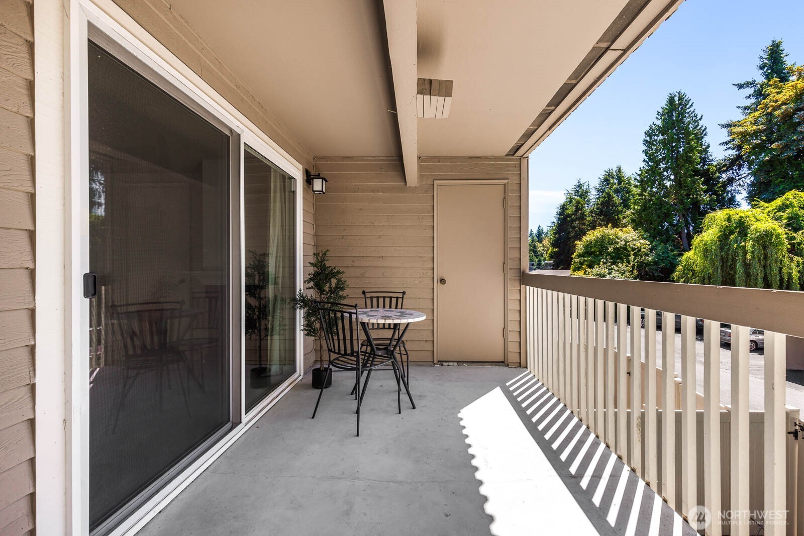 725 9th Avenue 201 Property Photo 29