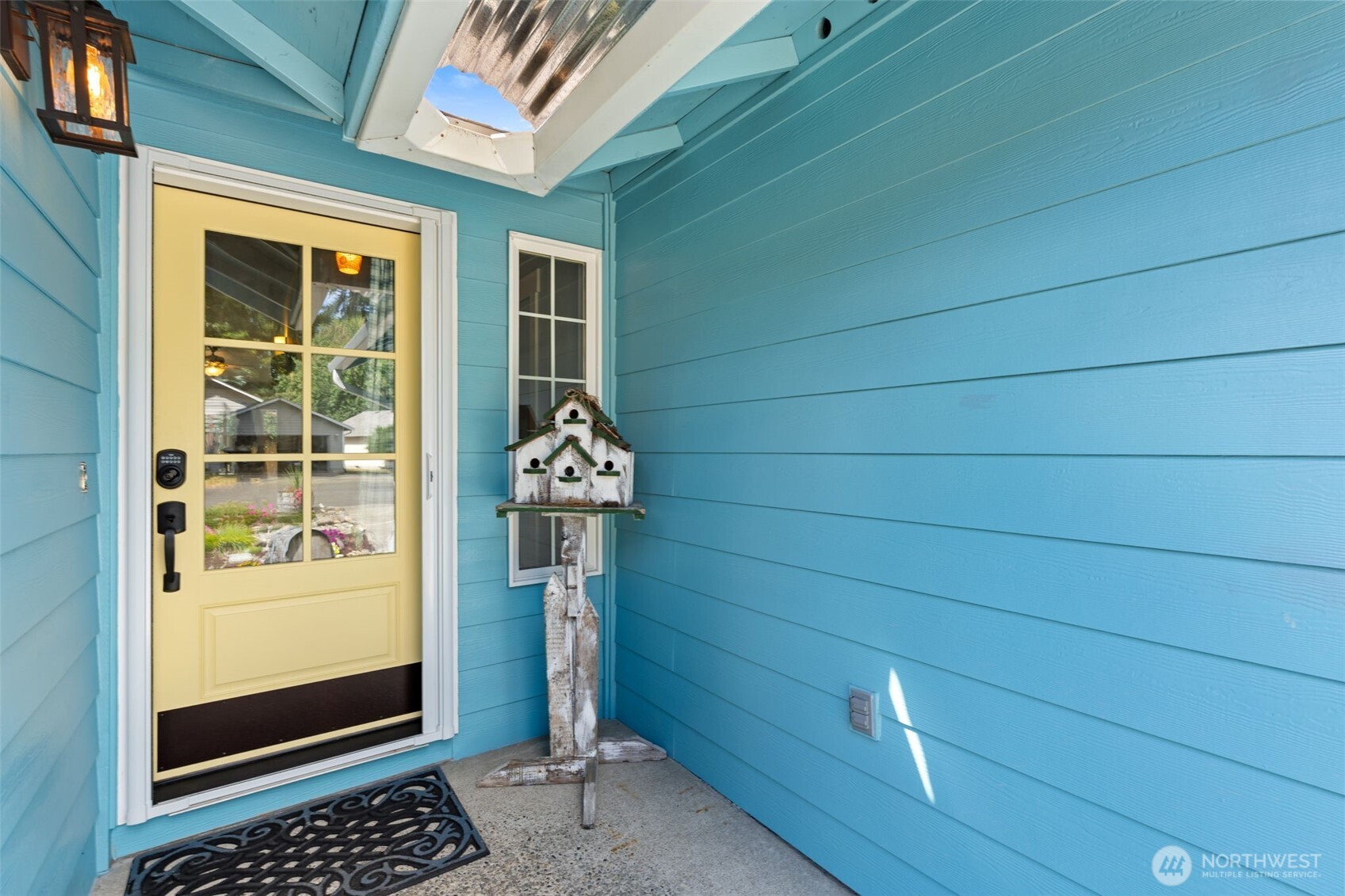 1520 Mapleridge Drive Property Photo 3
