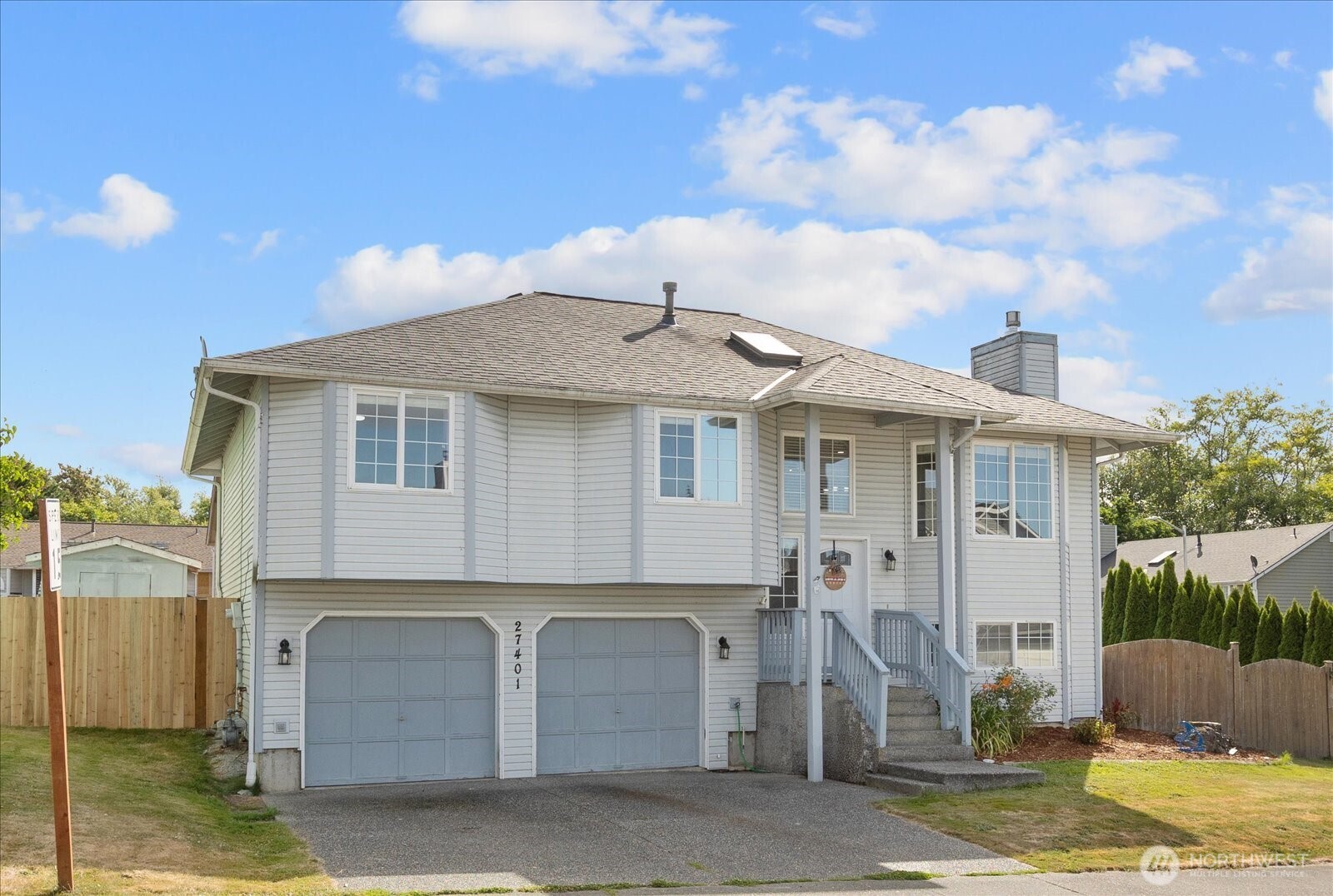 27401 Church Creek Loop Property Photo 4