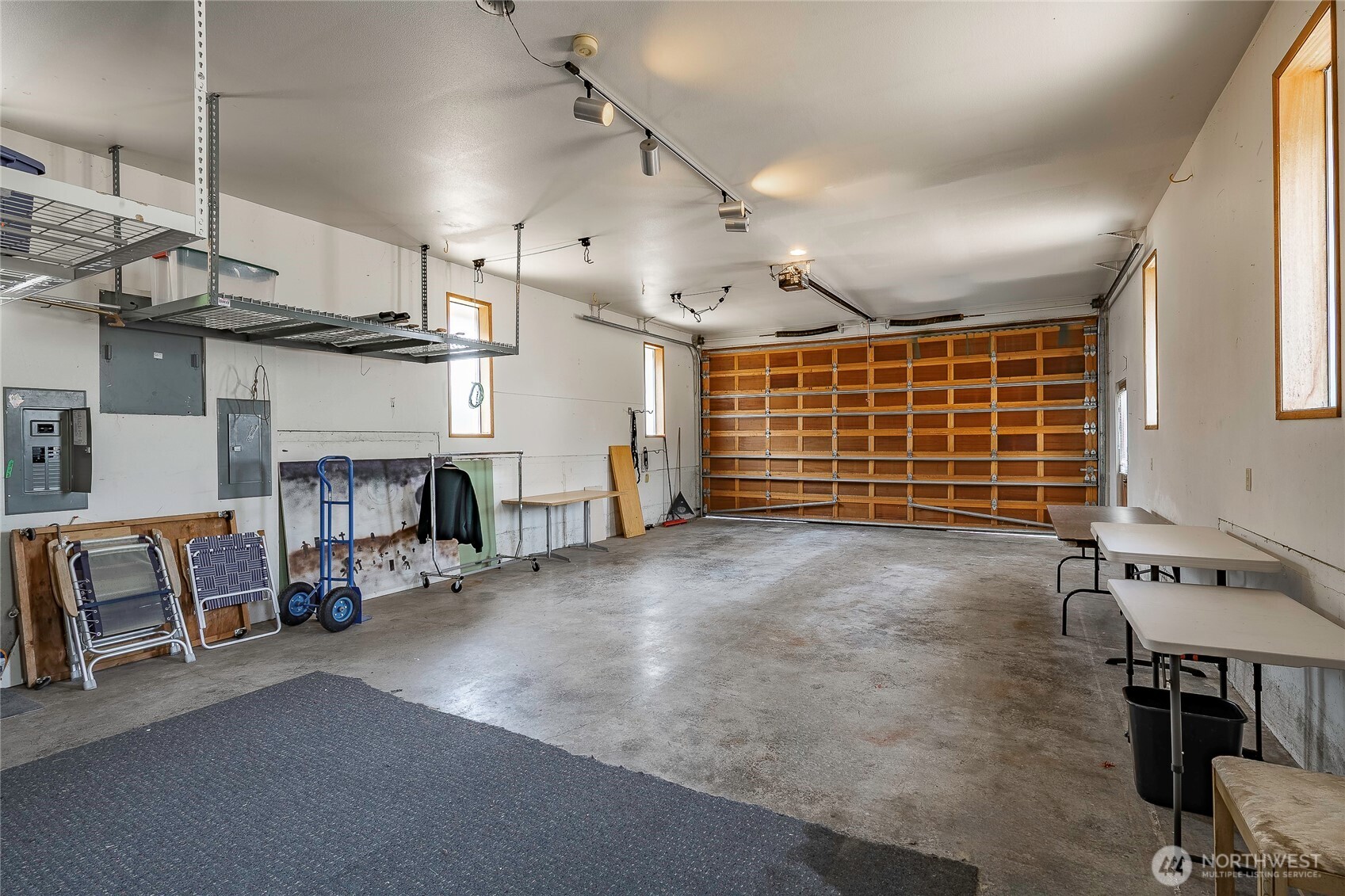 5575 Coquitlam Drive Property Photo 33