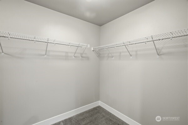 18527 Meridian Ave Property Photo 25