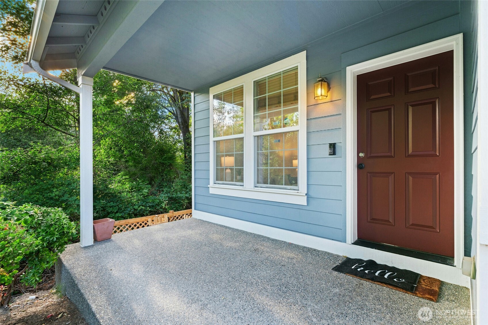 2421 192nd Place Property Photo 2