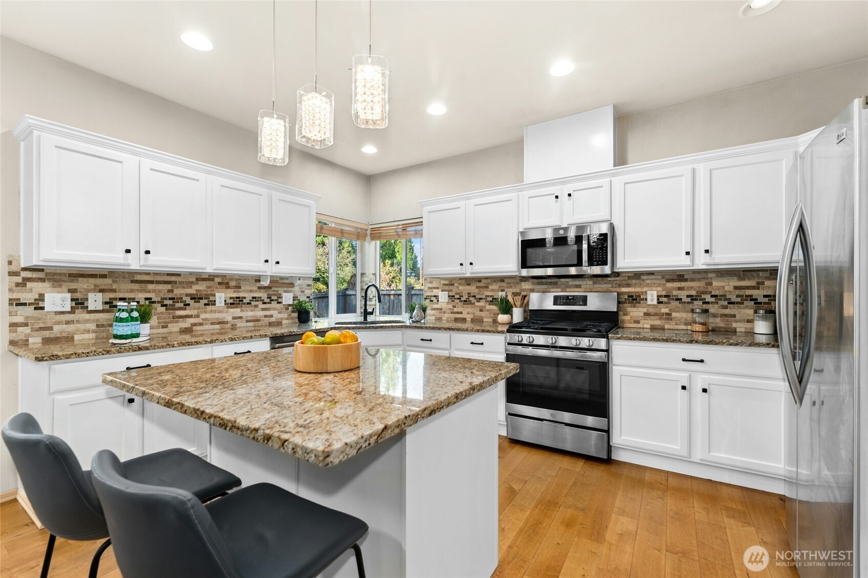 2421 192nd Place Property Photo 12