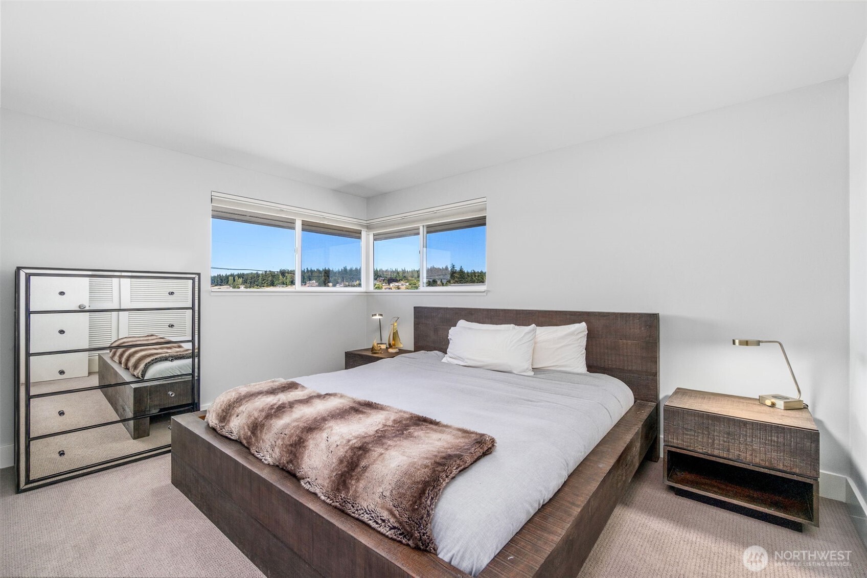 2556 Sunlight Beach Road Property Photo 12