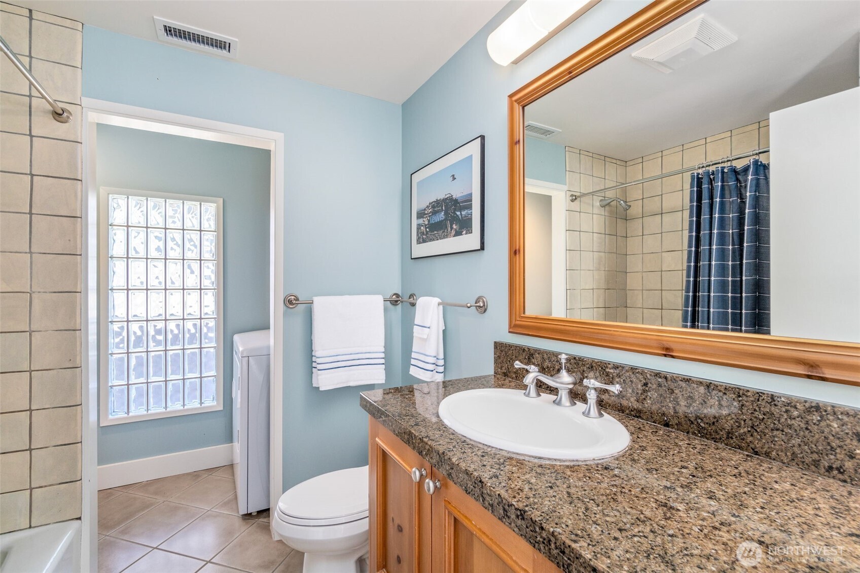 2556 Sunlight Beach Road Property Photo 14