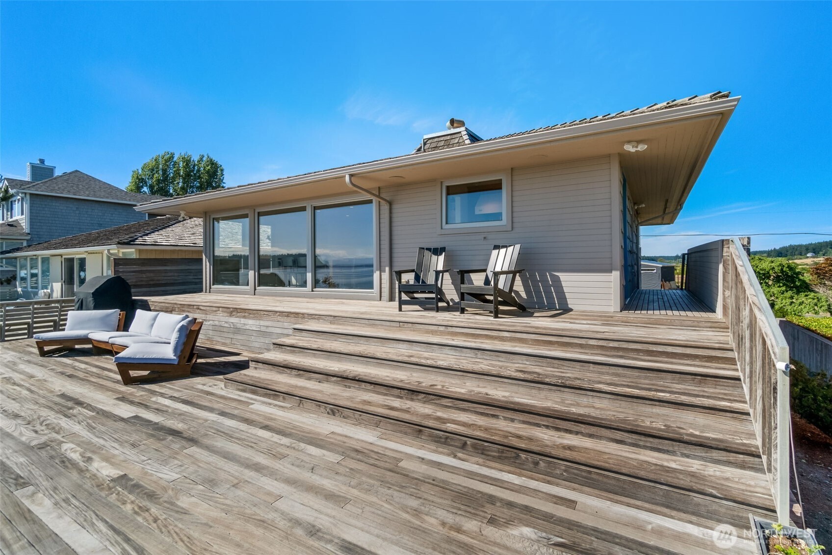 2556 Sunlight Beach Road Property Photo 23