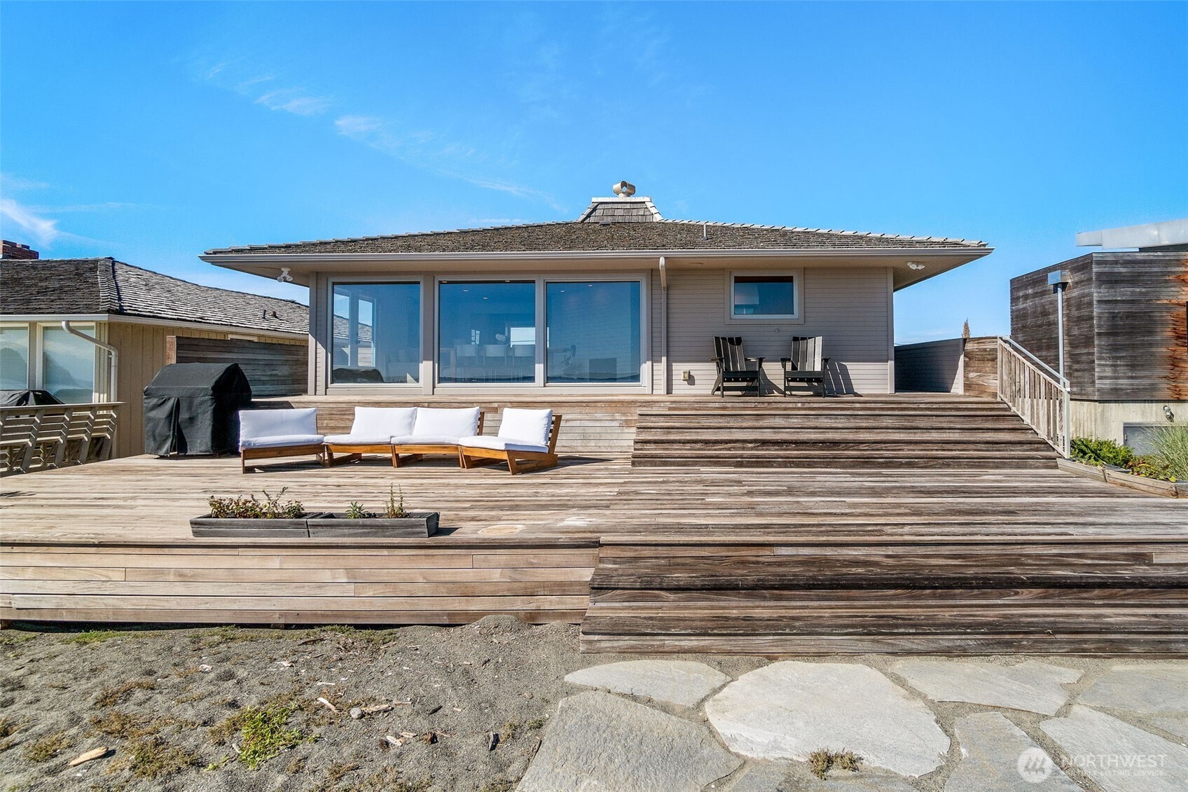 2556 Sunlight Beach Road Property Photo 38