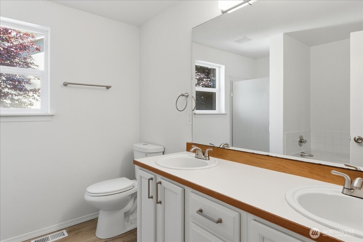 5914 204th Street Ct Property Photo 21