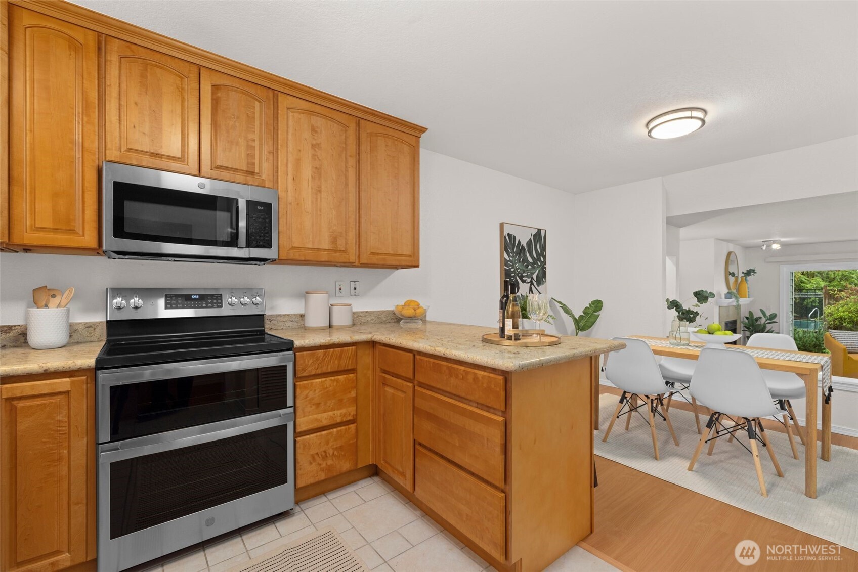 4202 Factoria Blvd D2 Property Photo 9