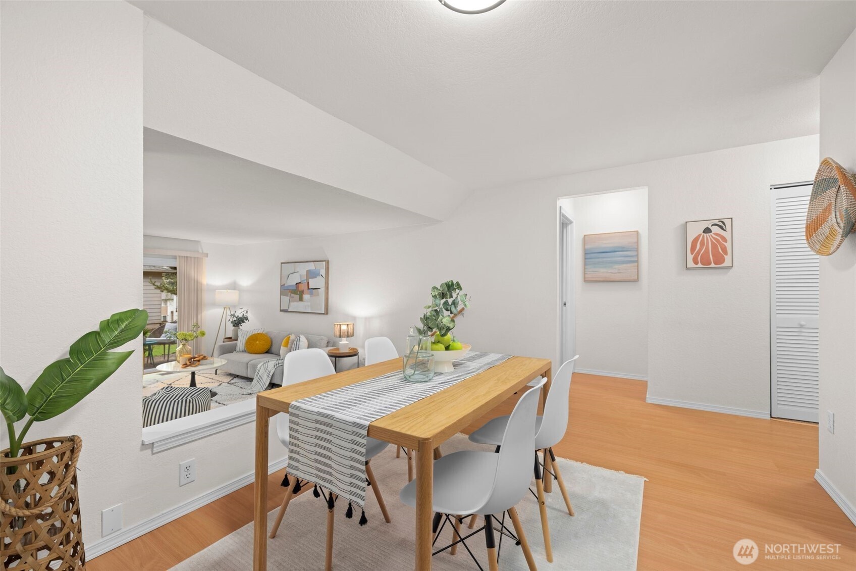 4202 Factoria Blvd D2 Property Photo 16