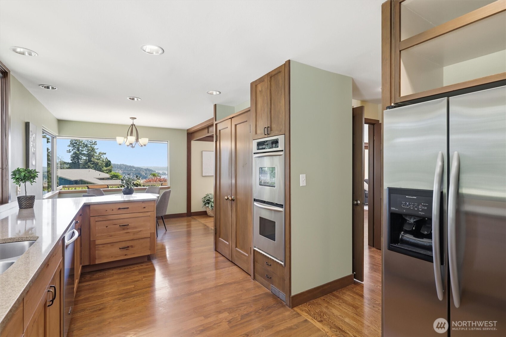 18540 63rd Avenue Property Photo 10
