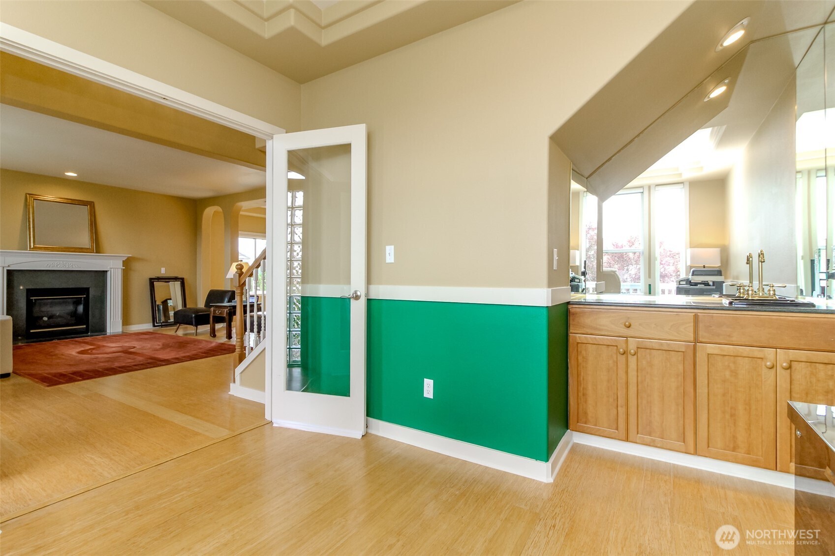 3904 53rd Street Property Photo 6