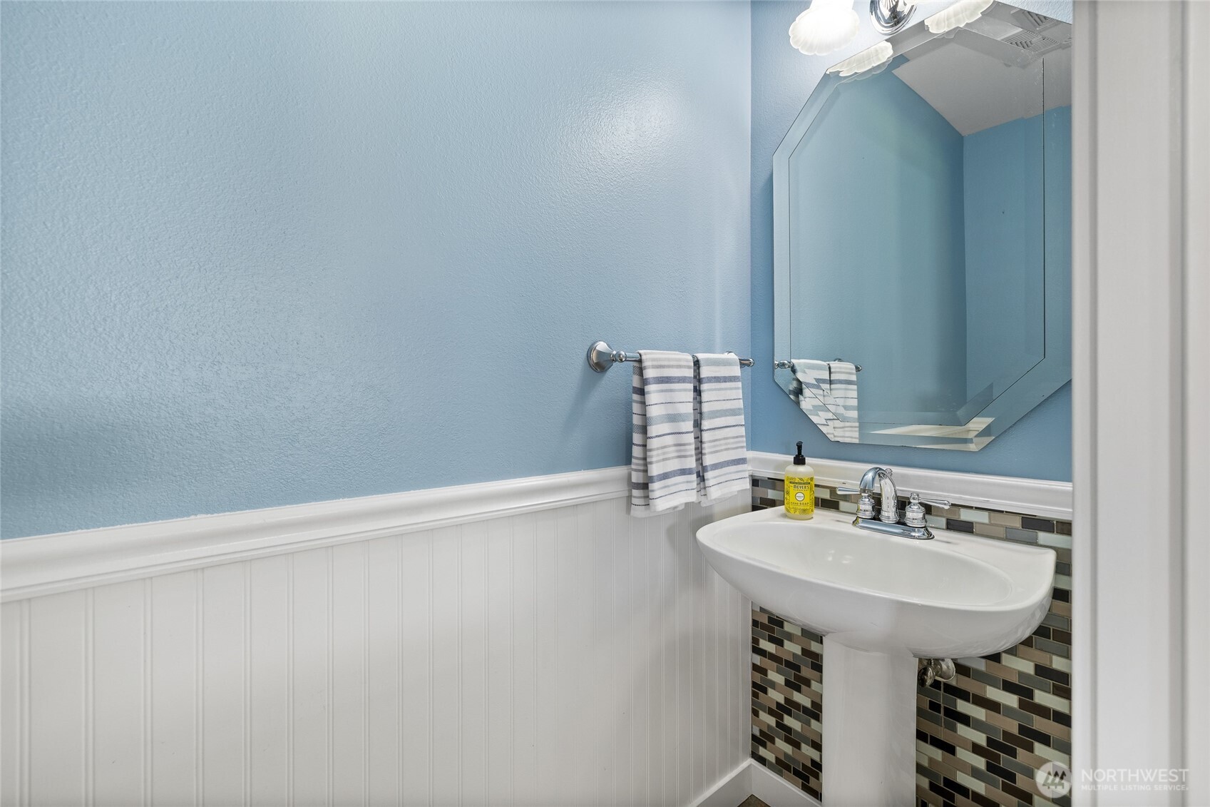 226 95th Drive Property Photo 19