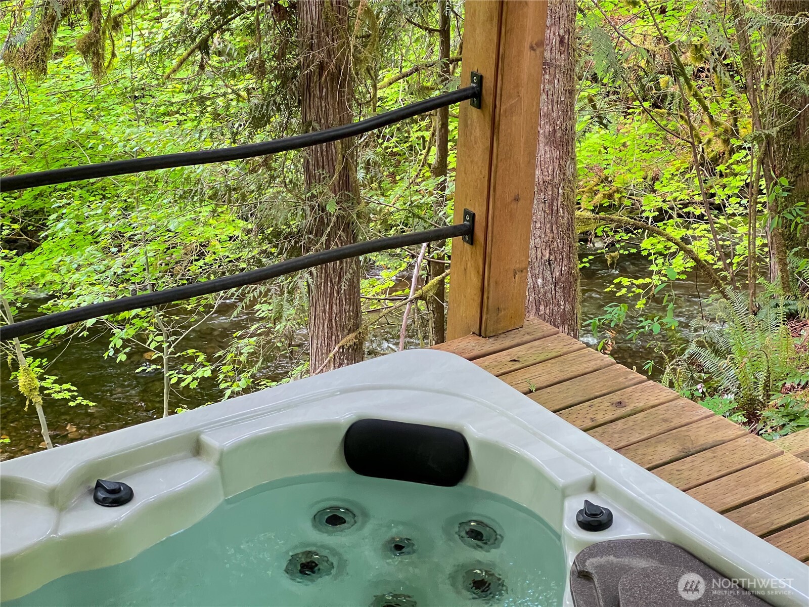 423 Lords Lake Loop Property Photo 19