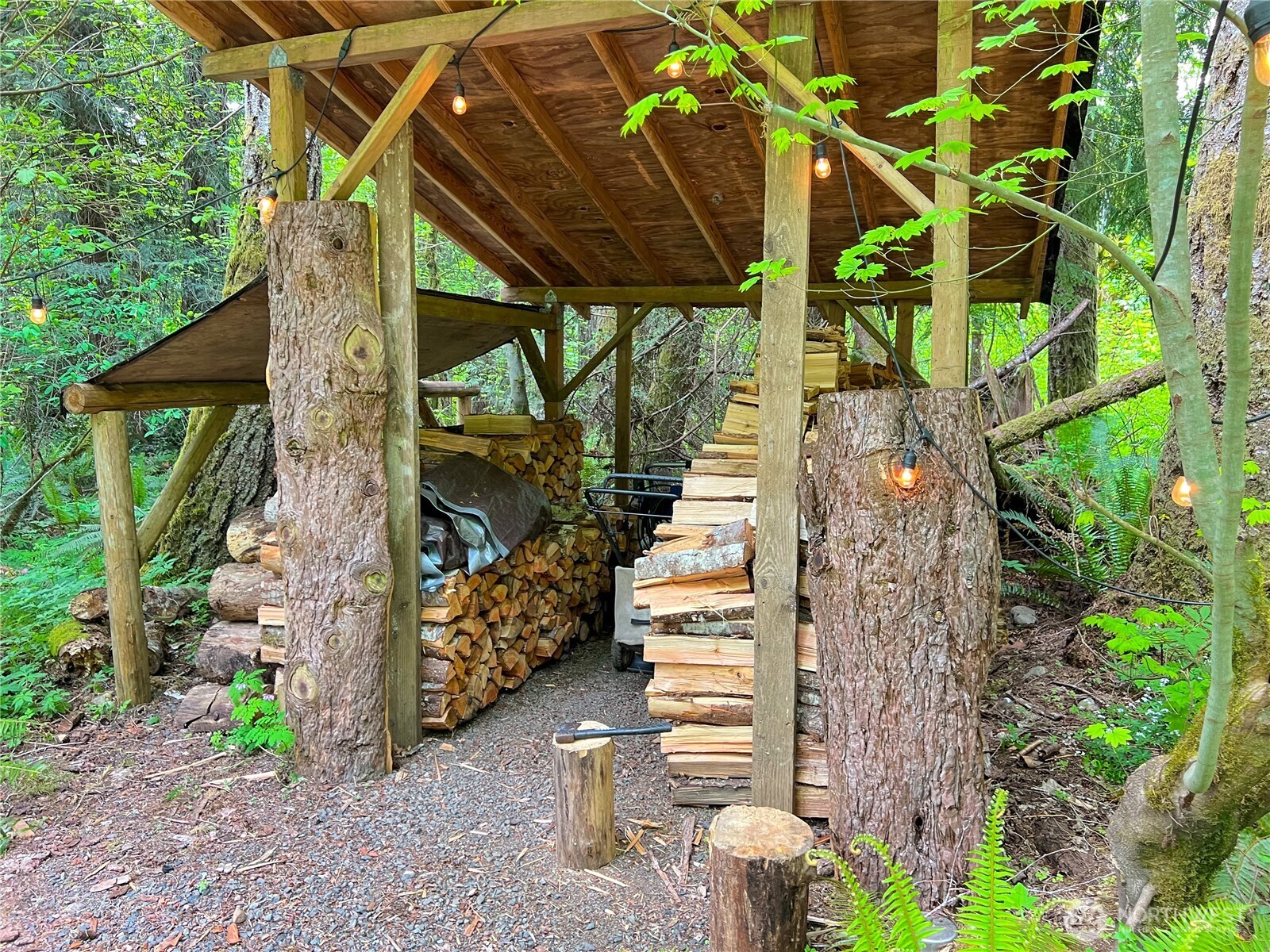423 Lords Lake Loop Property Photo 25