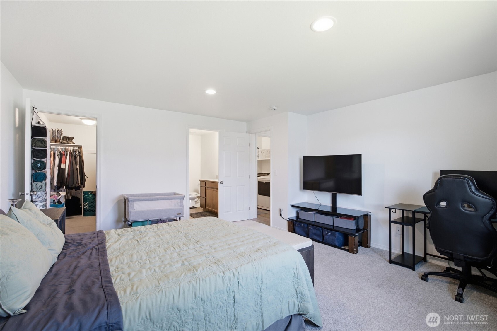 1305 W Polo Ridge Drive Property Photo 9