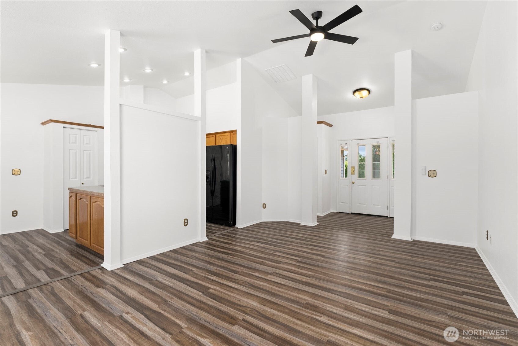 18303 Ivan Street Property Photo 7