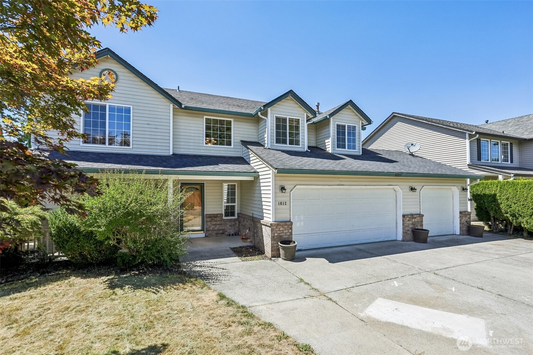 1612 Se 187th Place Property Photo 3