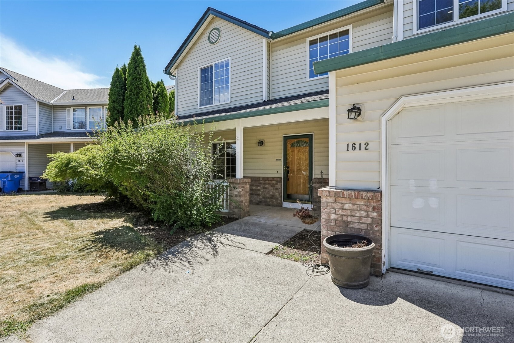 1612 Se 187th Place Property Photo 4