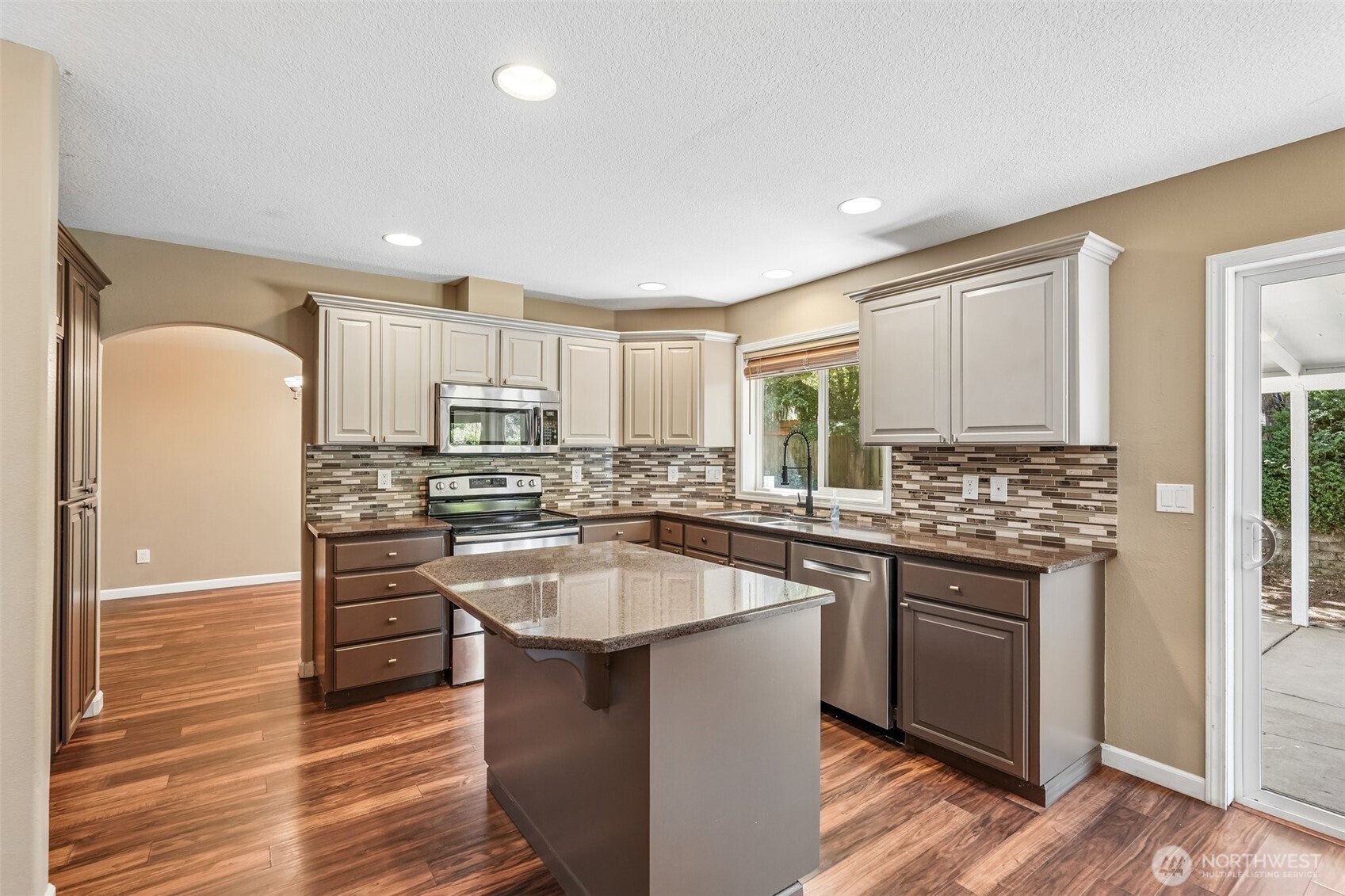 1612 Se 187th Place Property Photo 15