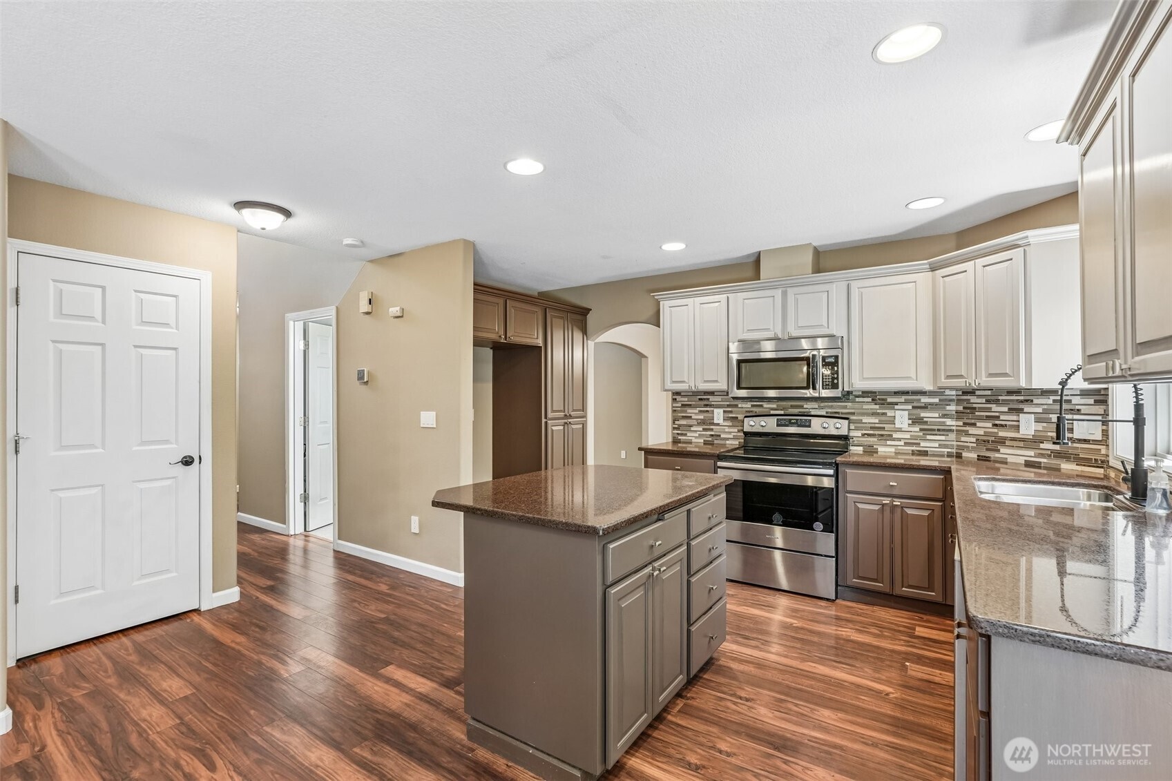 1612 Se 187th Place Property Photo 17