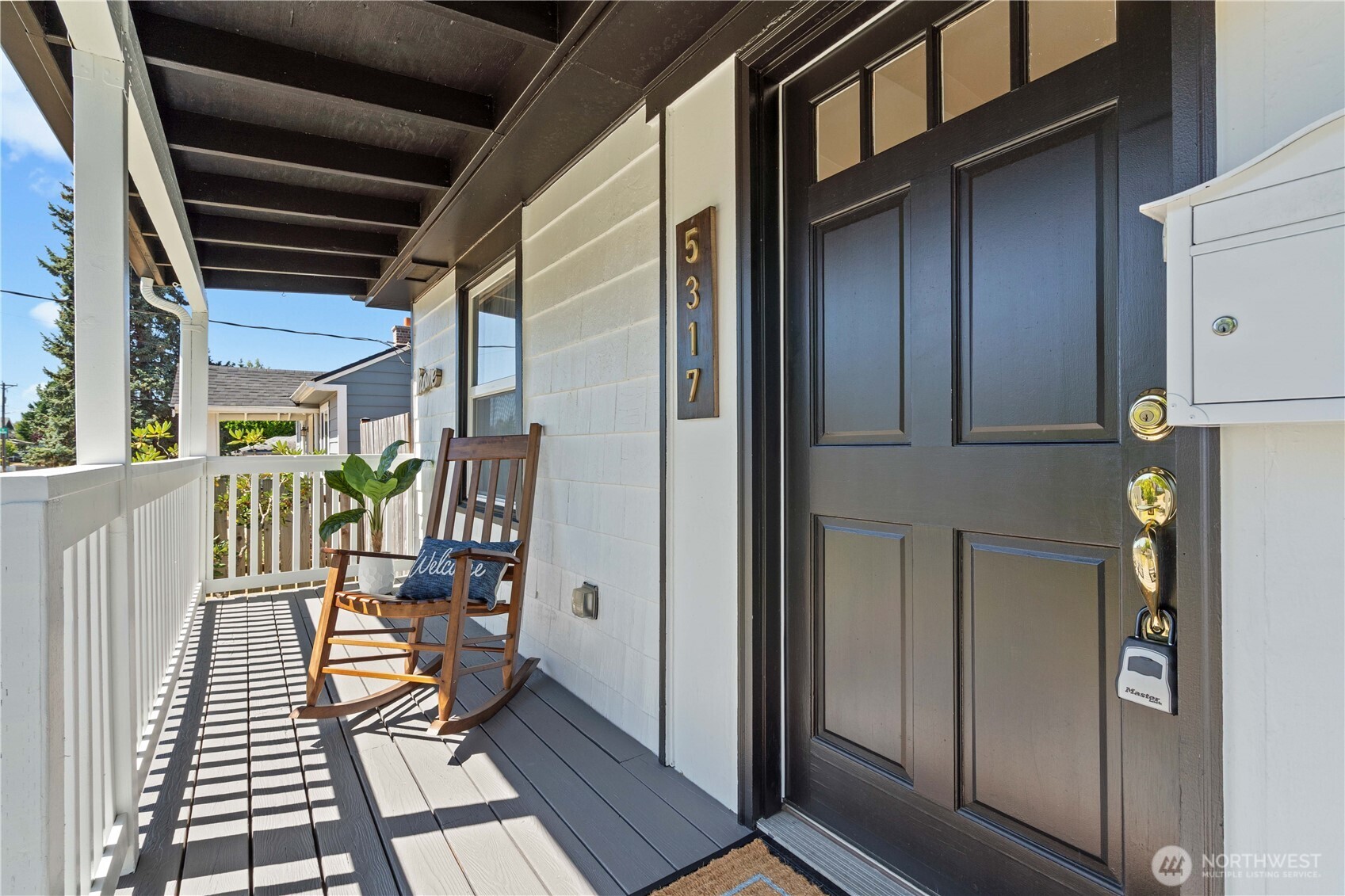 5317 N 45th Street Property Photo 2