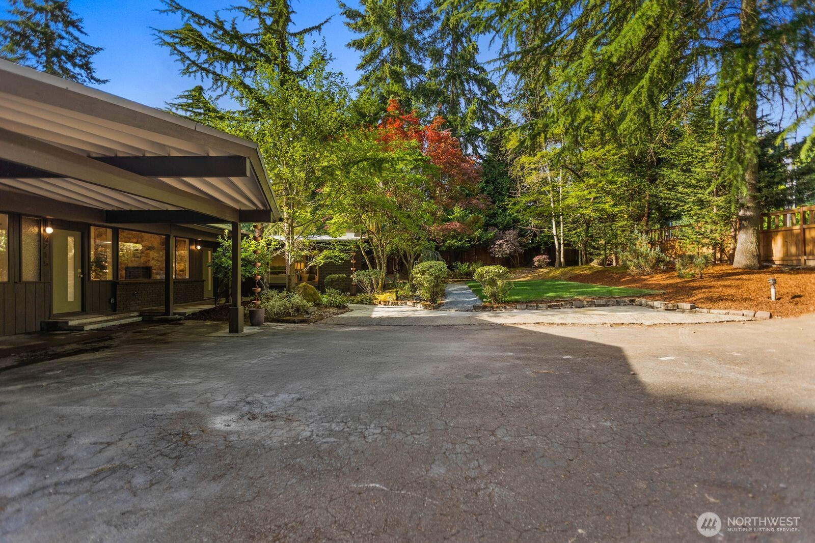 4215 Island Crest Way Property Photo 2