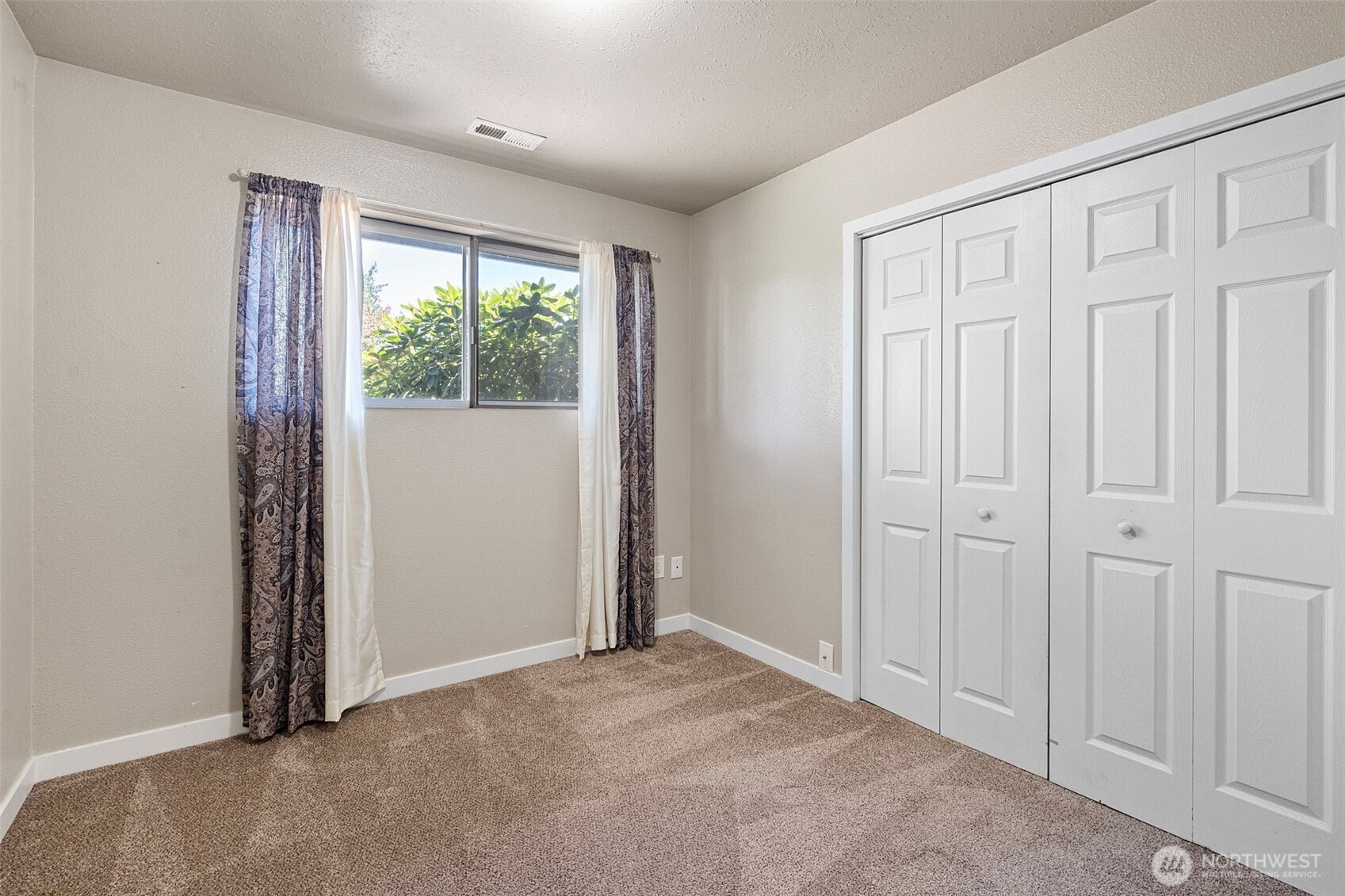 4708 Alameda Avenue Property Photo 17