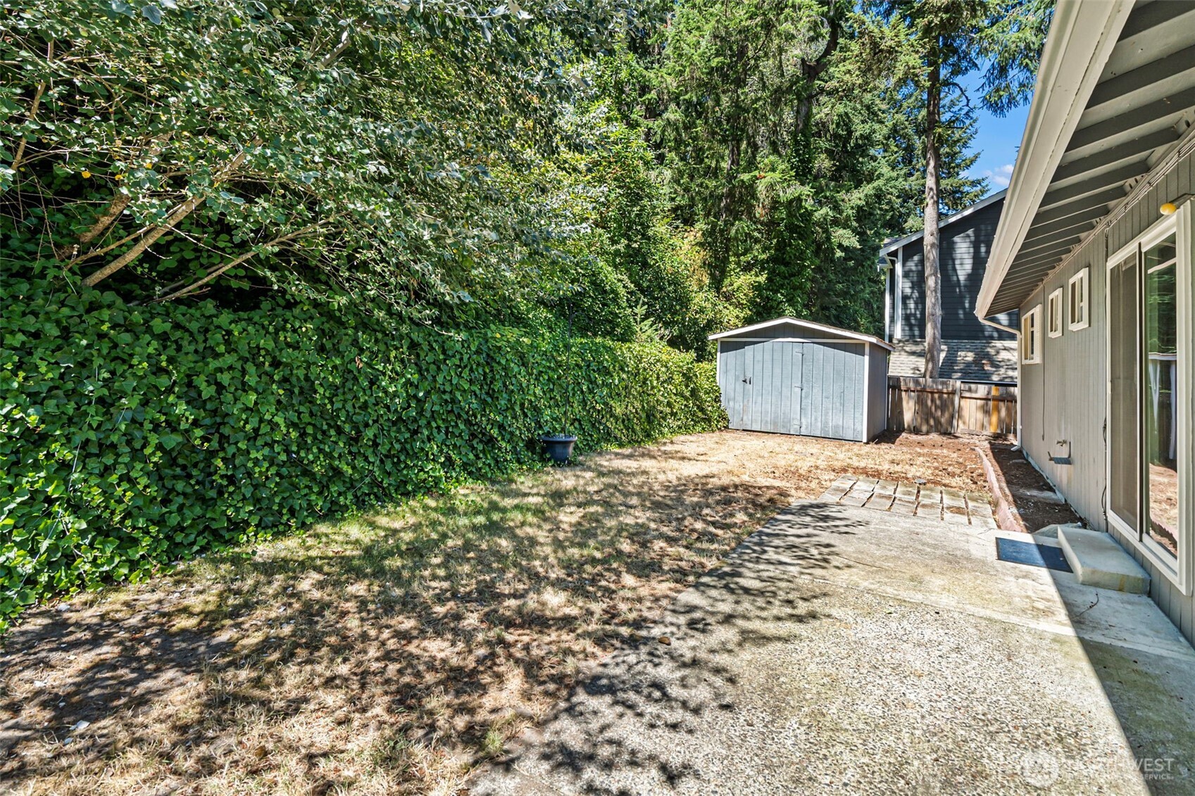 4708 Alameda Avenue Property Photo 29