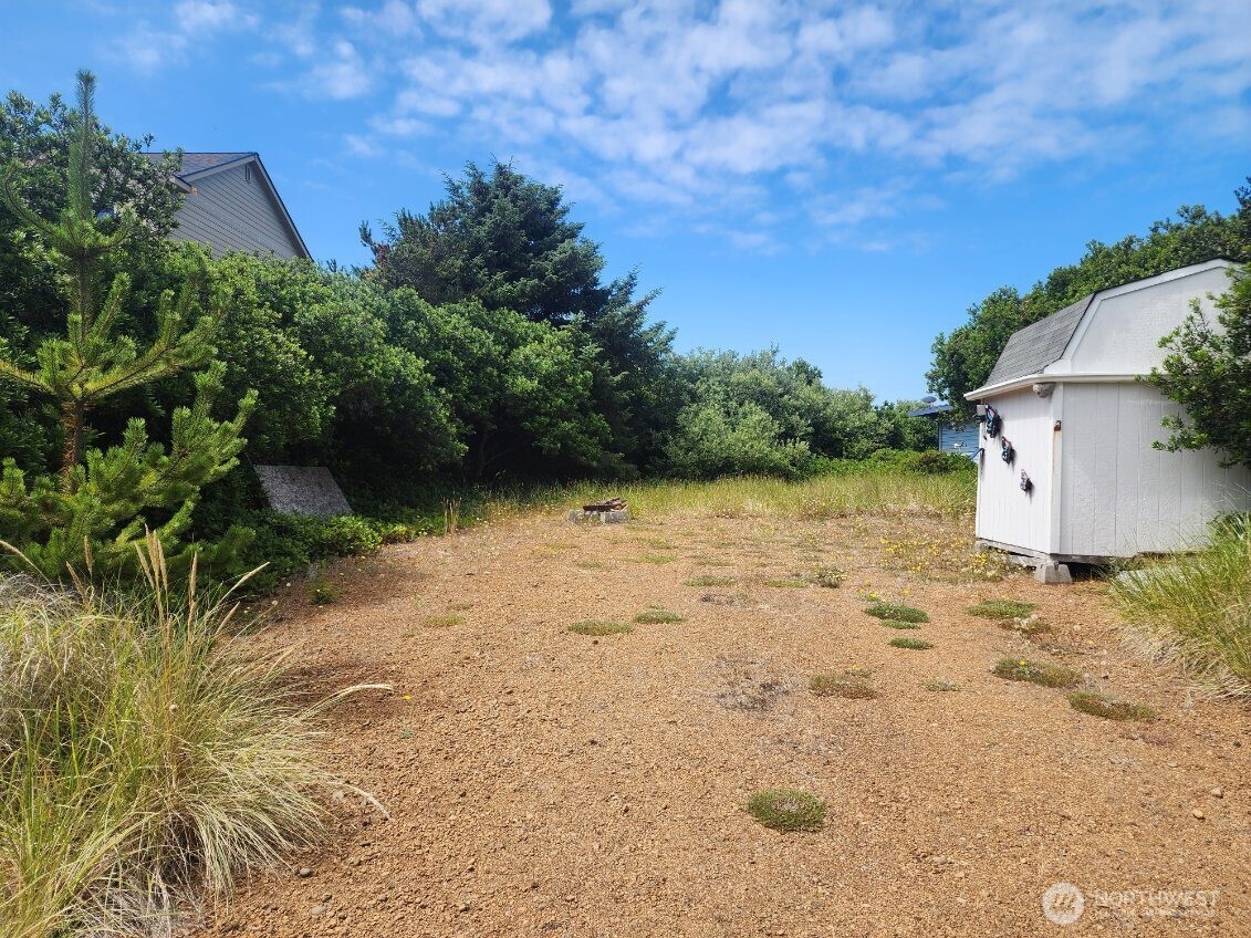 339 Sand Dune Avenue Property Photo 7