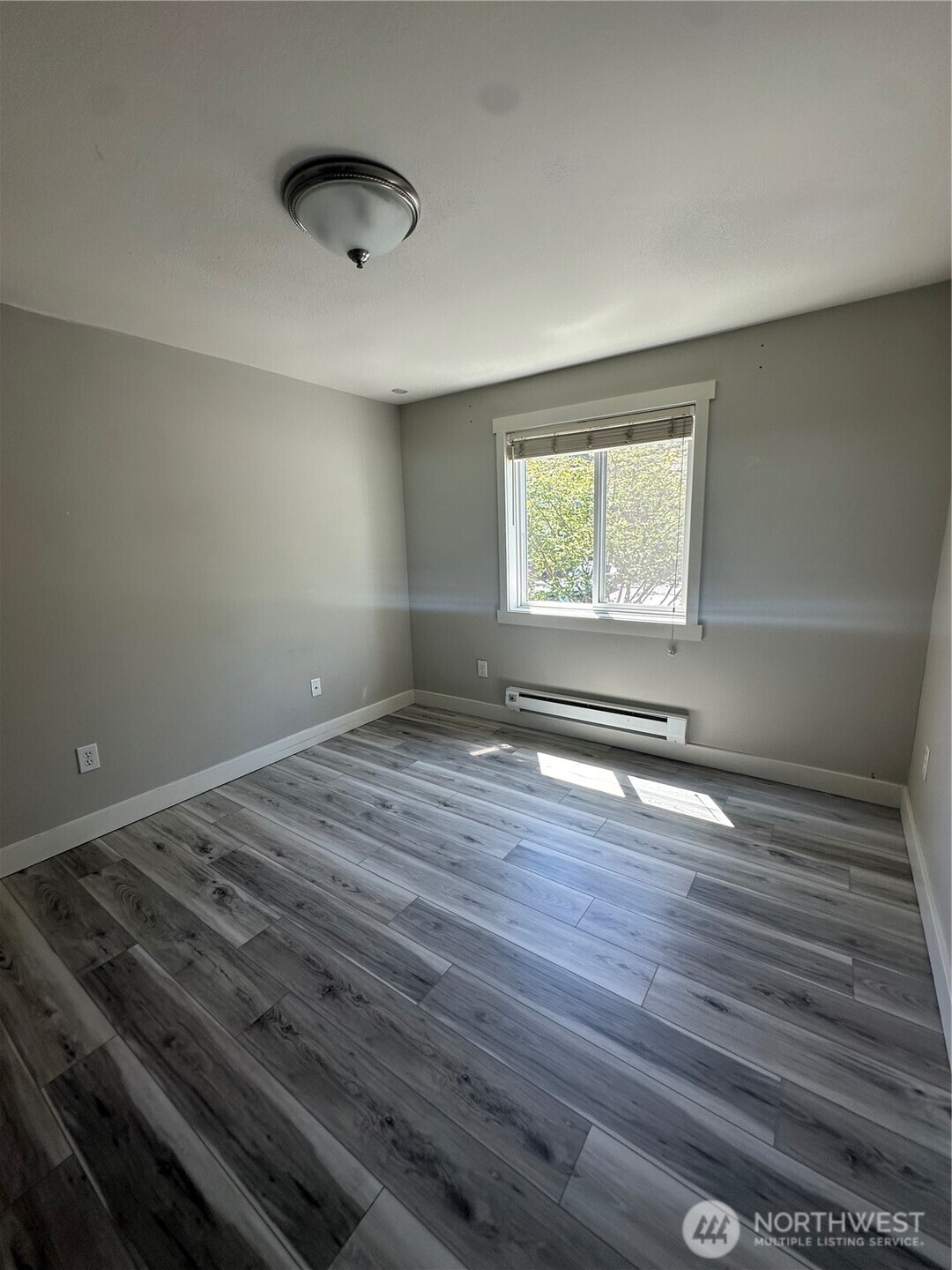 2562674 Property Photo 3