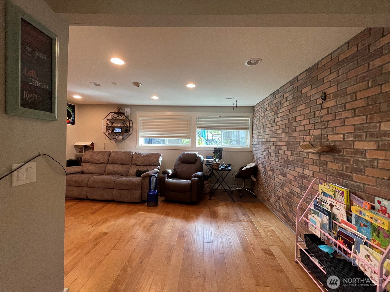 2562674 Property Photo 23