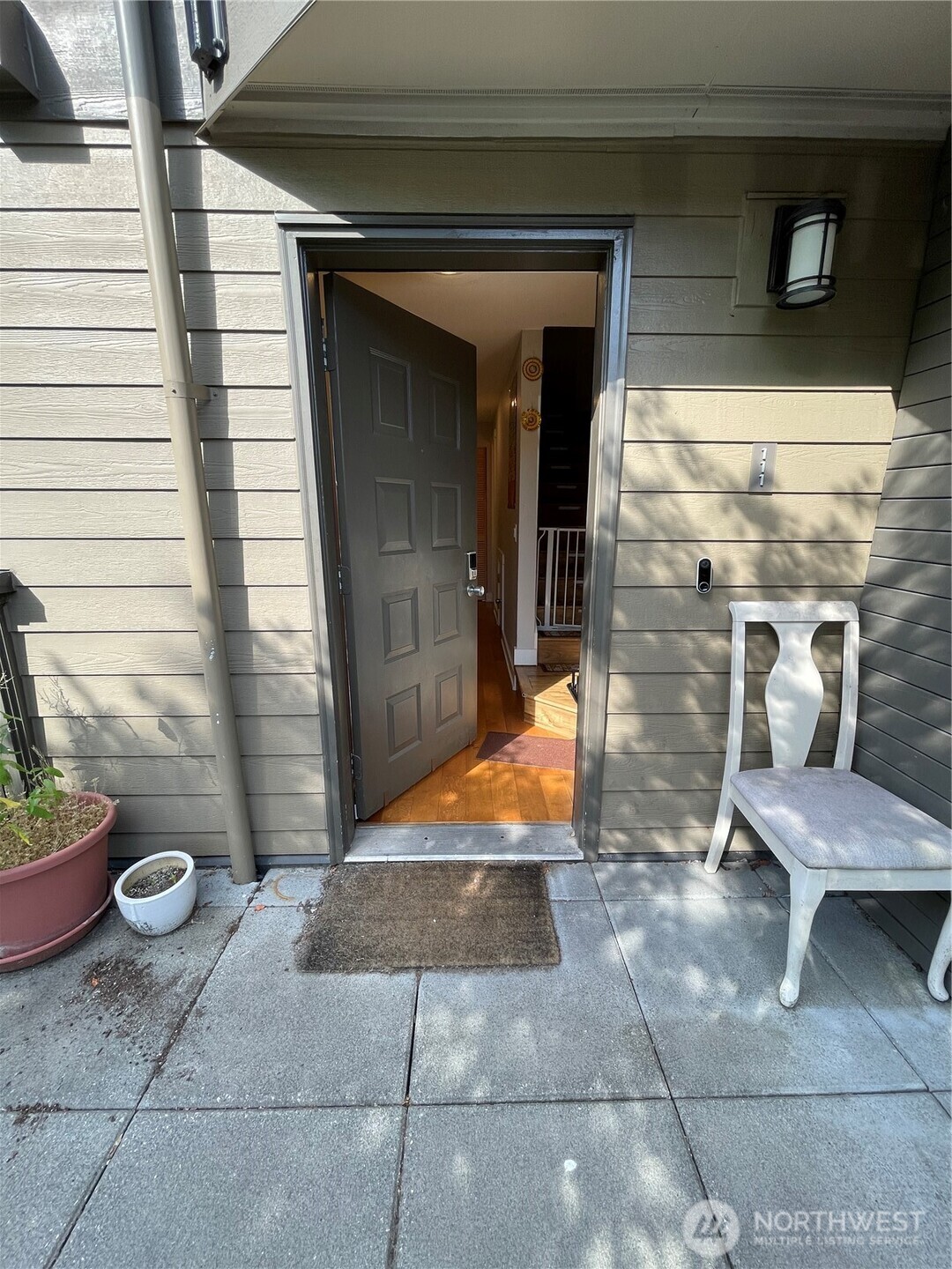 2562674 Property Photo 27