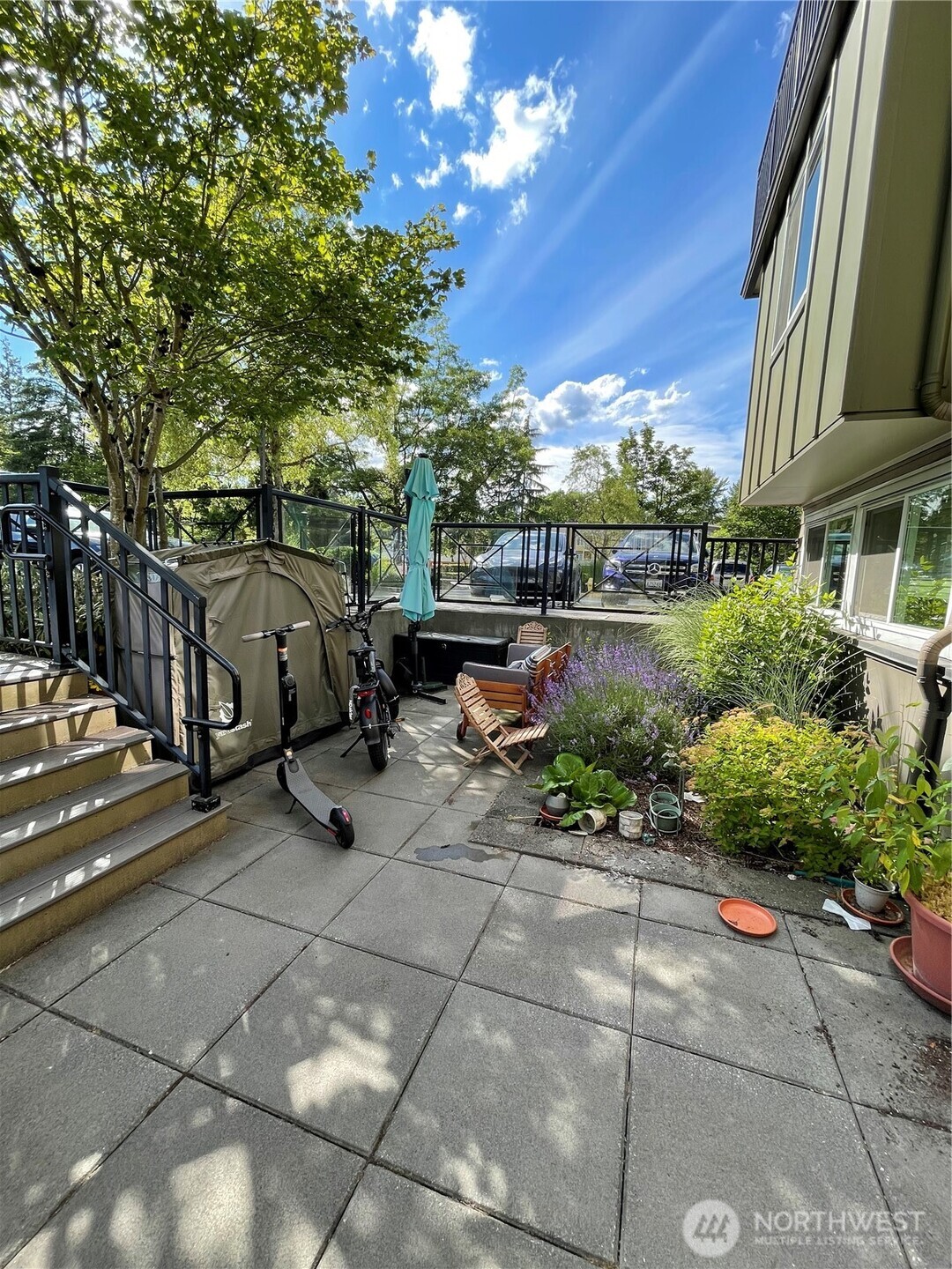 2562674 Property Photo 30