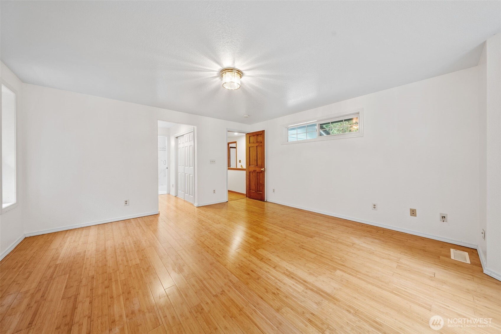 2325 48th Avenue Property Photo 17