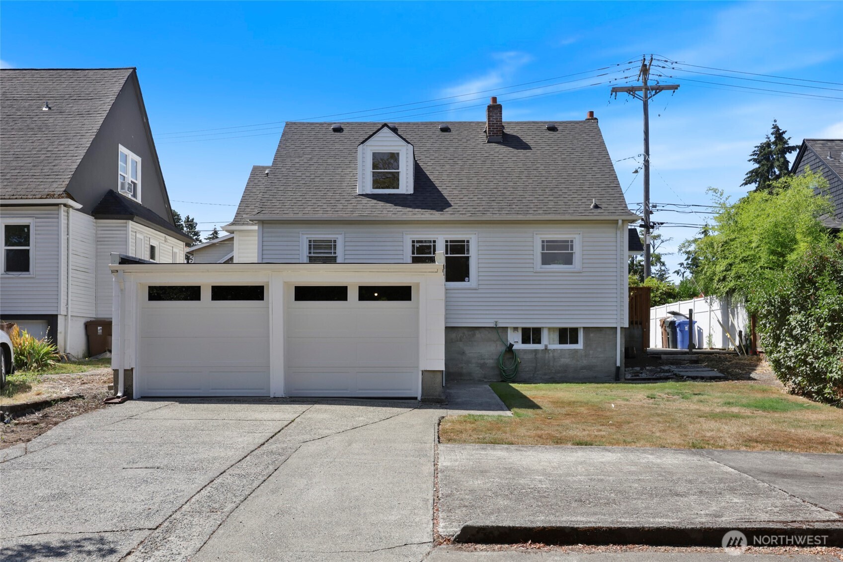 5811 S Sheridan Avenue Property Photo 5