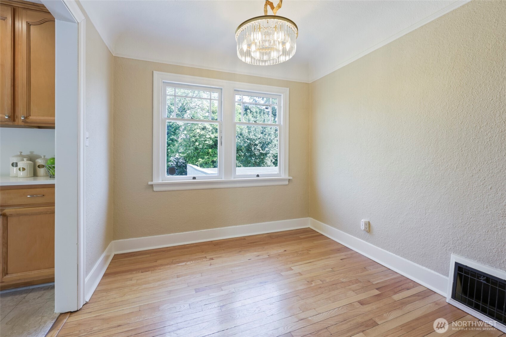 5811 S Sheridan Avenue Property Photo 12