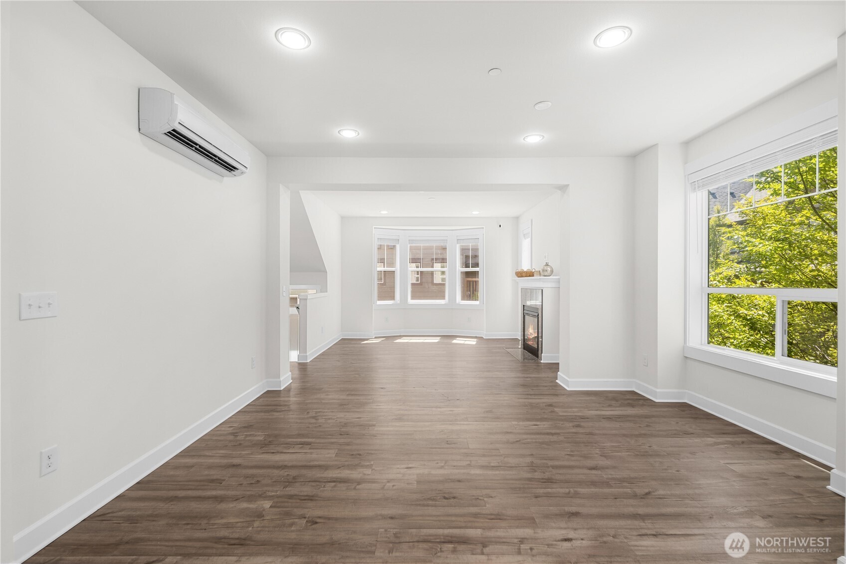 1382 Chelssea Walk Property Photo 18