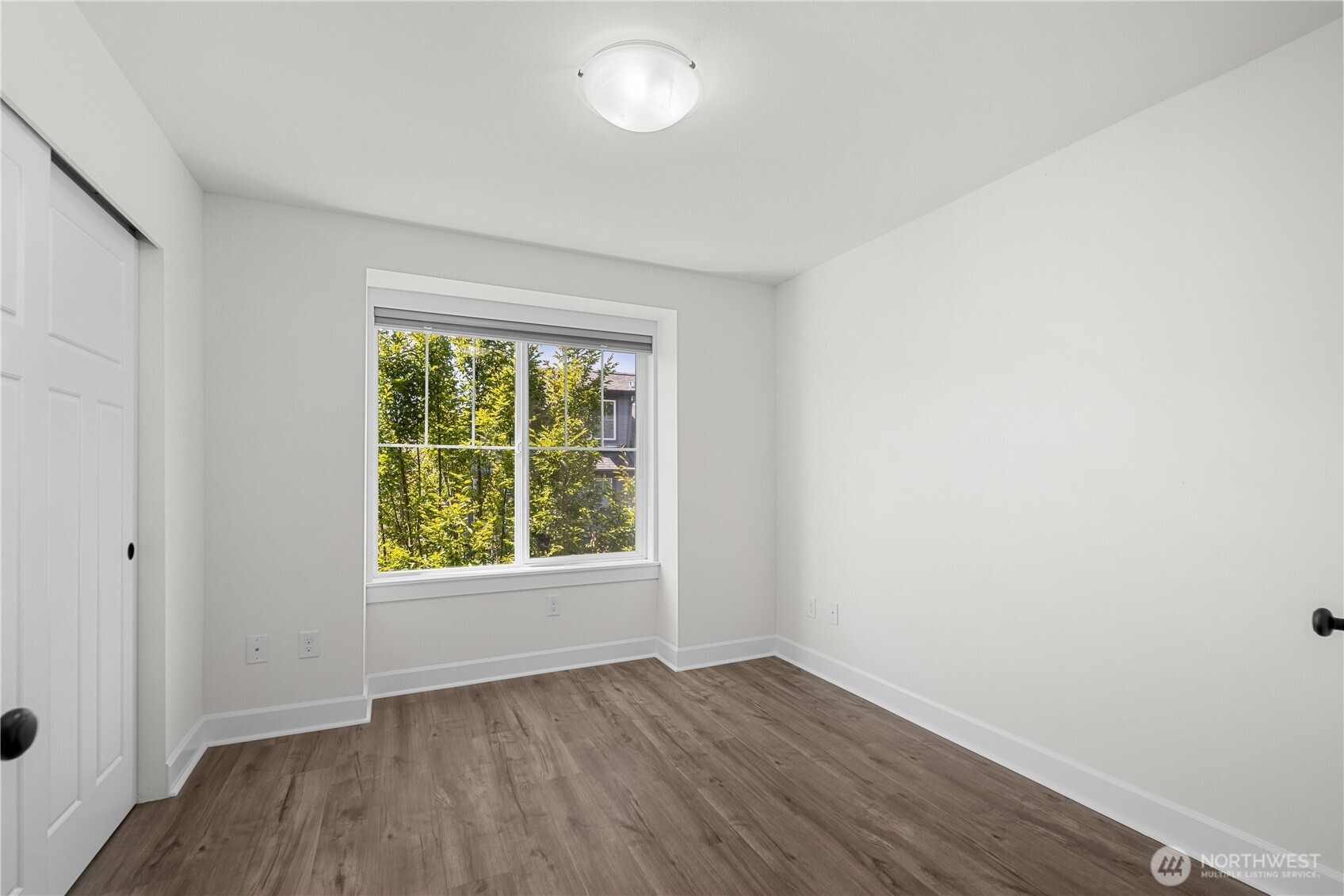 1382 Chelssea Walk Property Photo 22