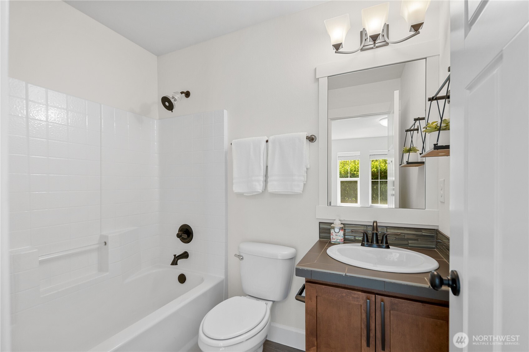 1382 Chelssea Walk Property Photo 25