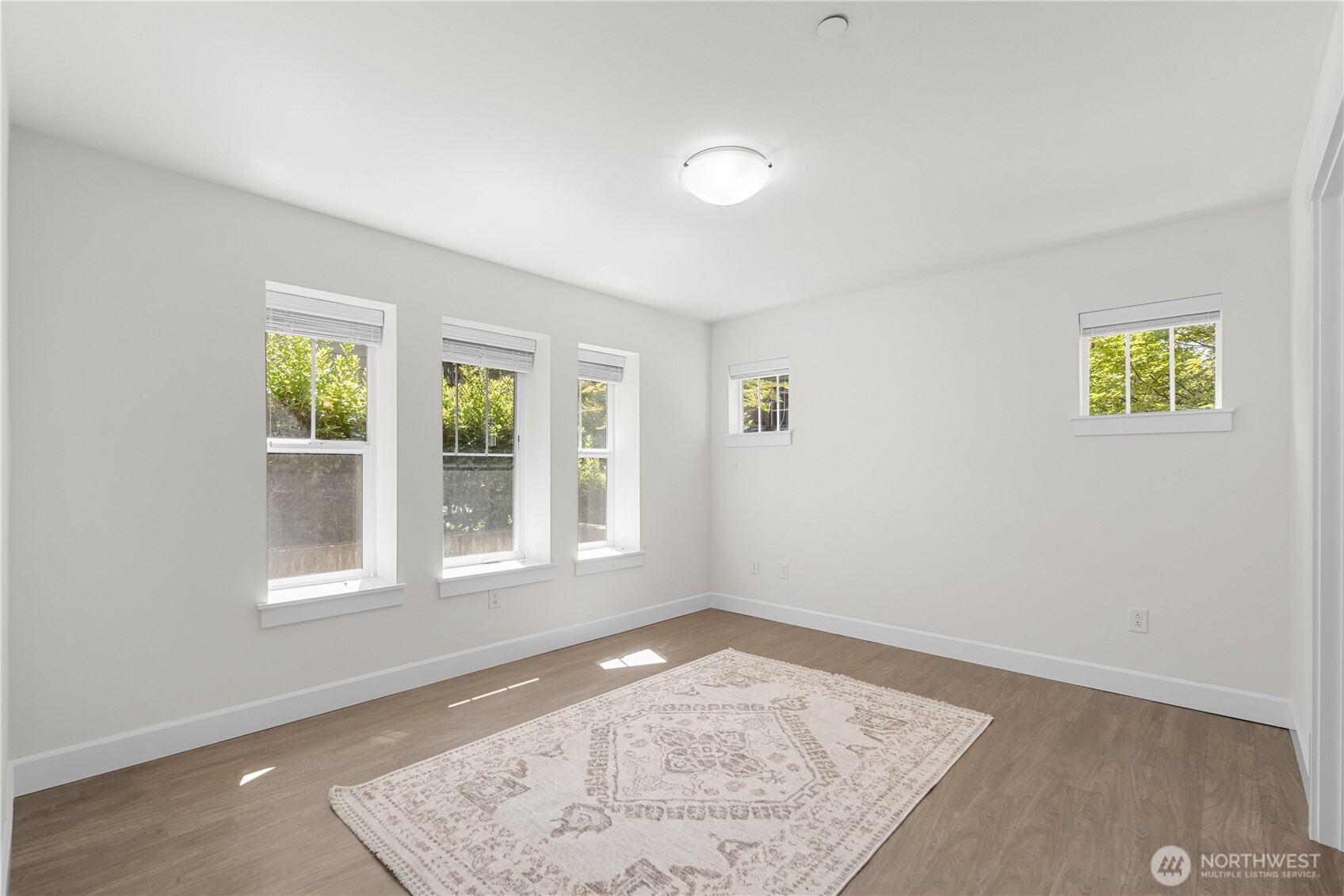 1382 Chelssea Walk Property Photo 34