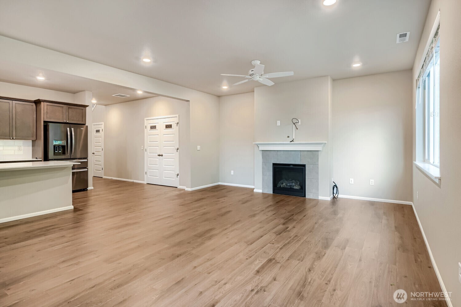 23511 Tahoma Place Property Photo 11