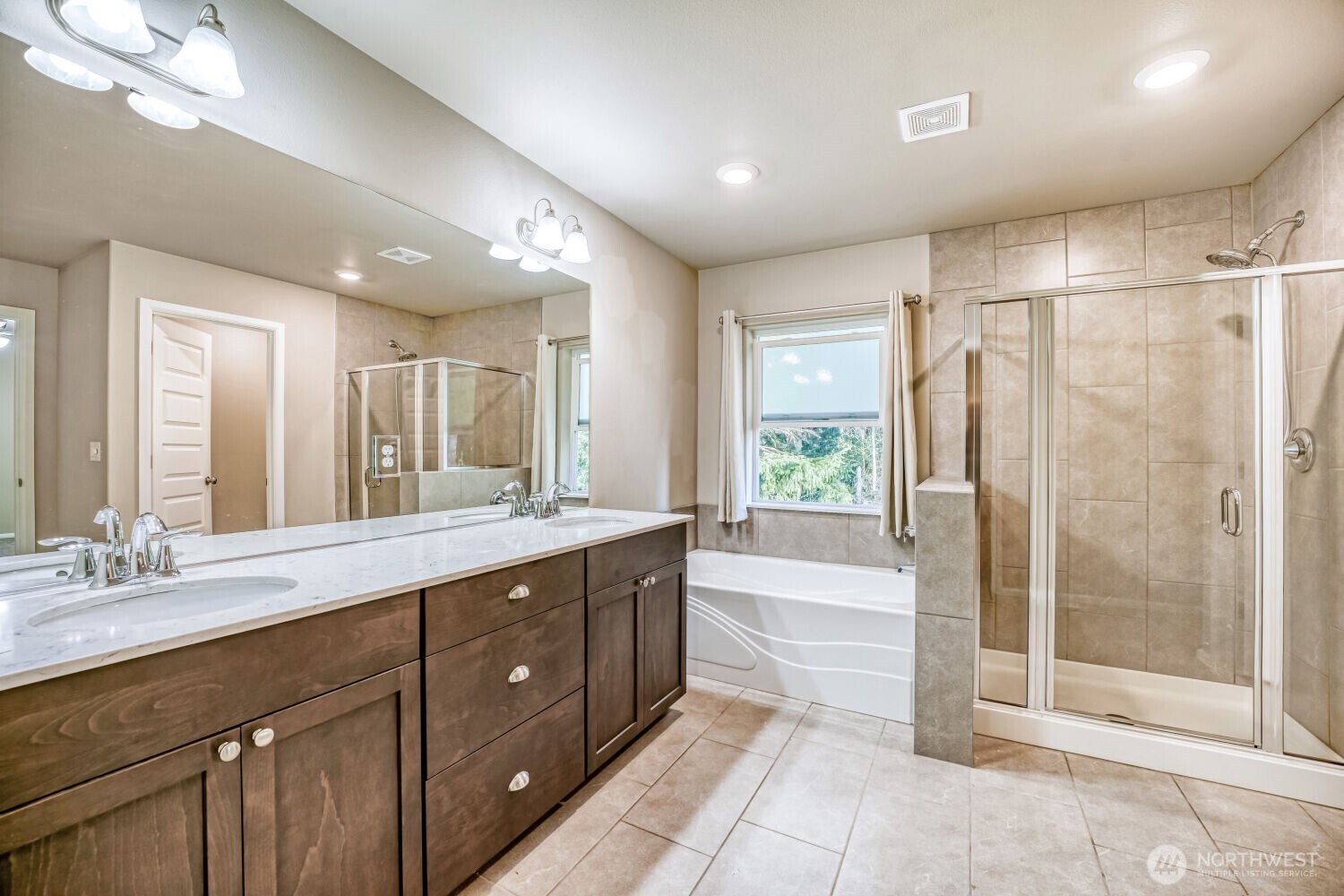23511 Tahoma Place Property Photo 19
