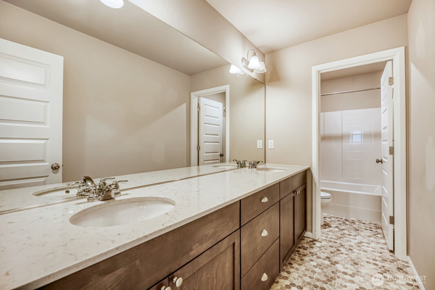 23511 Tahoma Place Property Photo 24