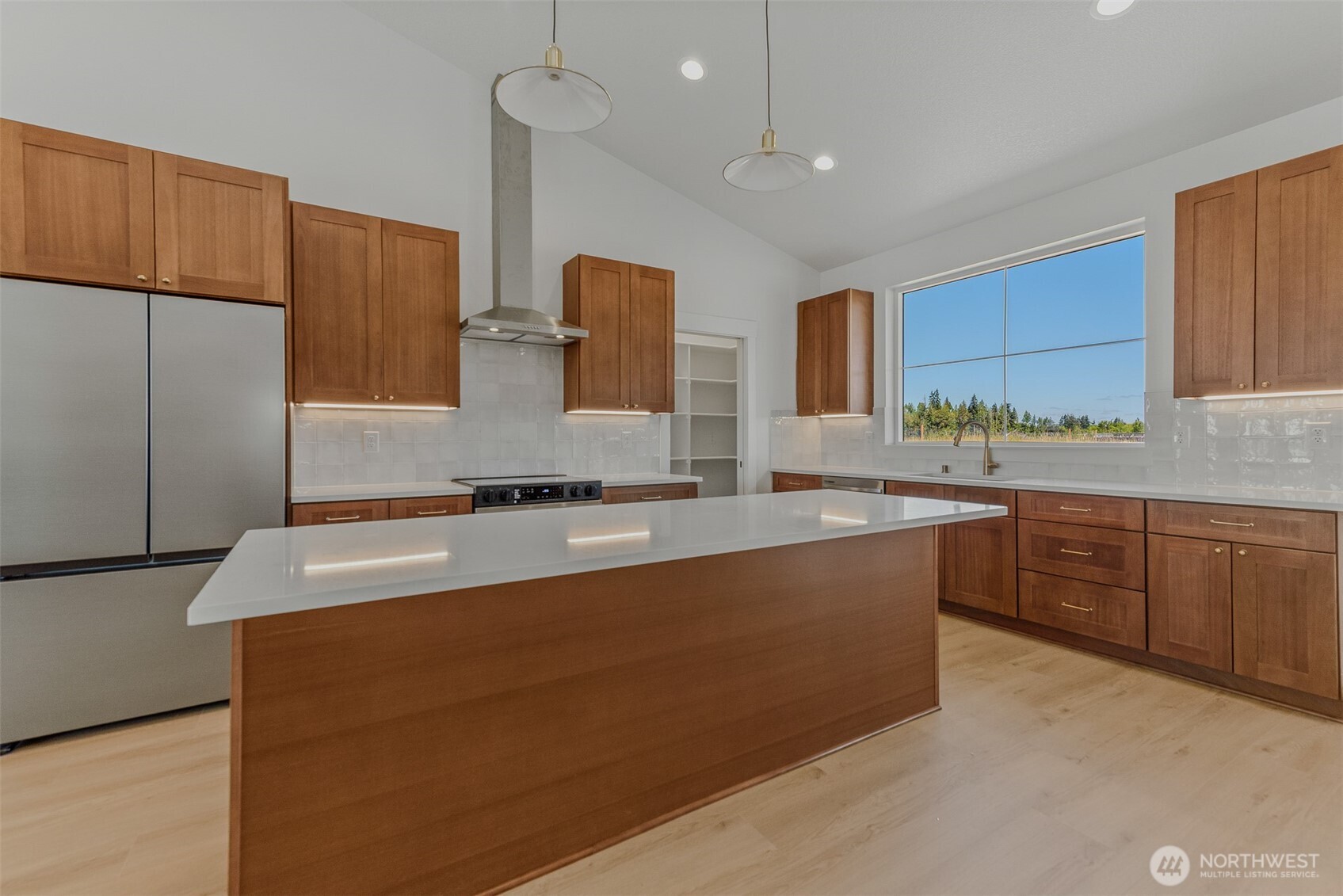 457 Antrim Road Property Photo 8