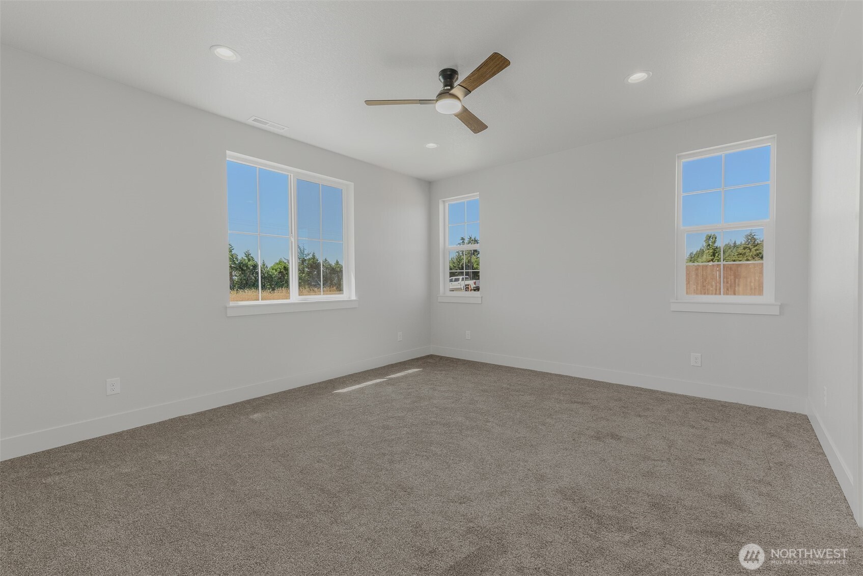 457 Antrim Road Property Photo 14