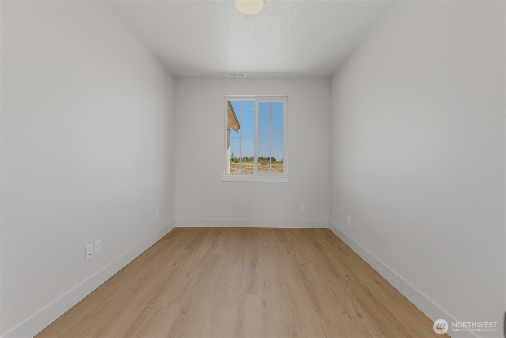 457 Antrim Road Property Photo 22