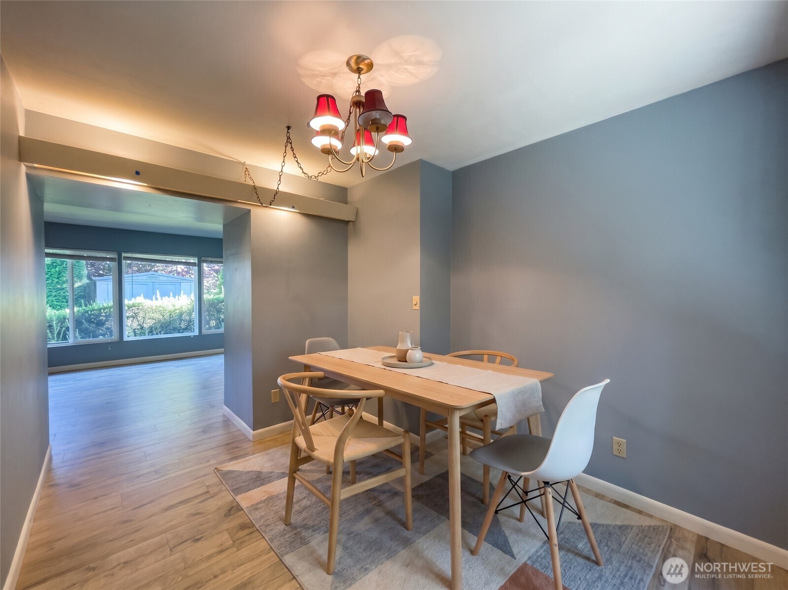 4711 Sand Point Way Property Photo 19