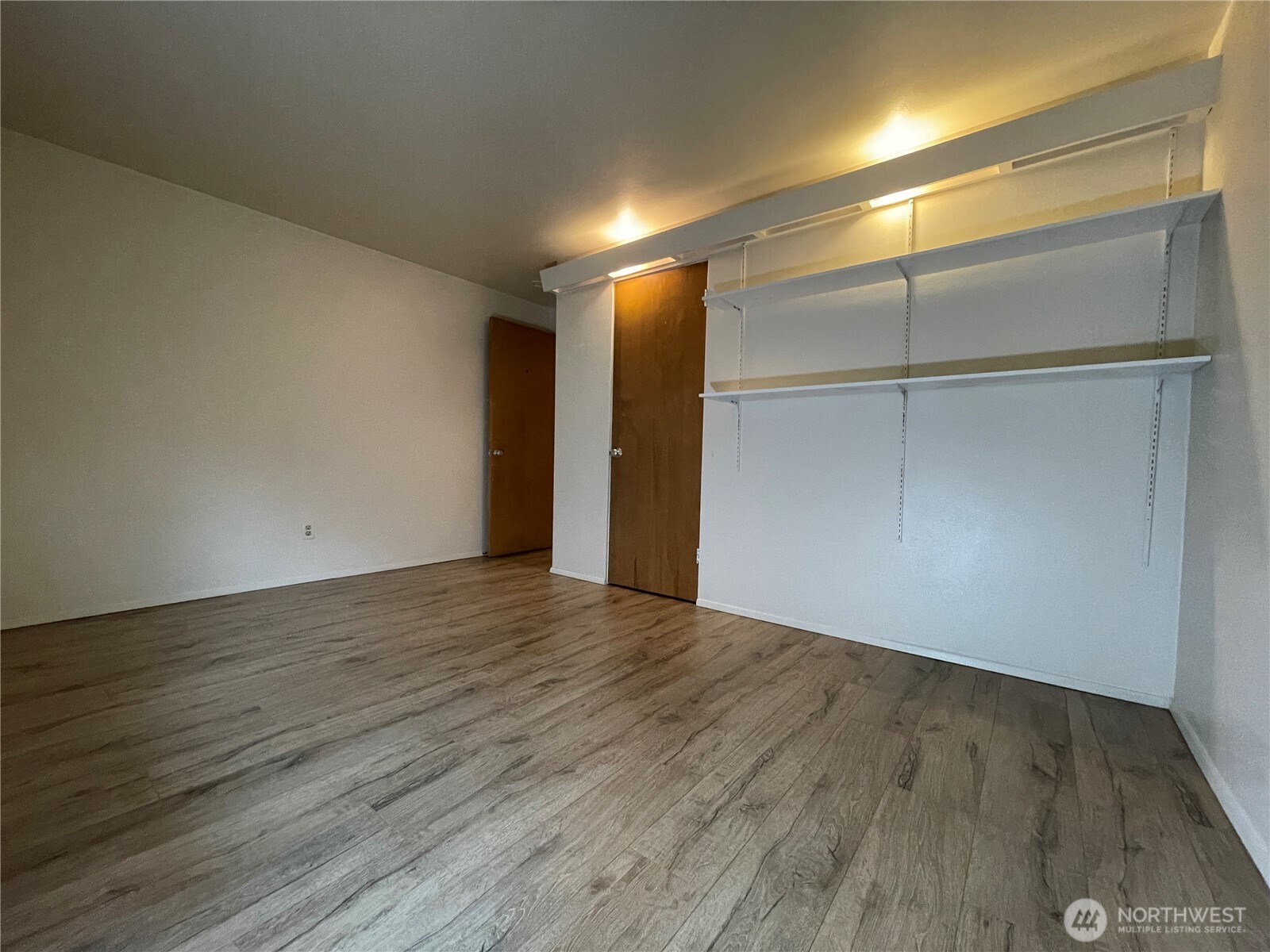 4711 Sand Point Way Property Photo 31